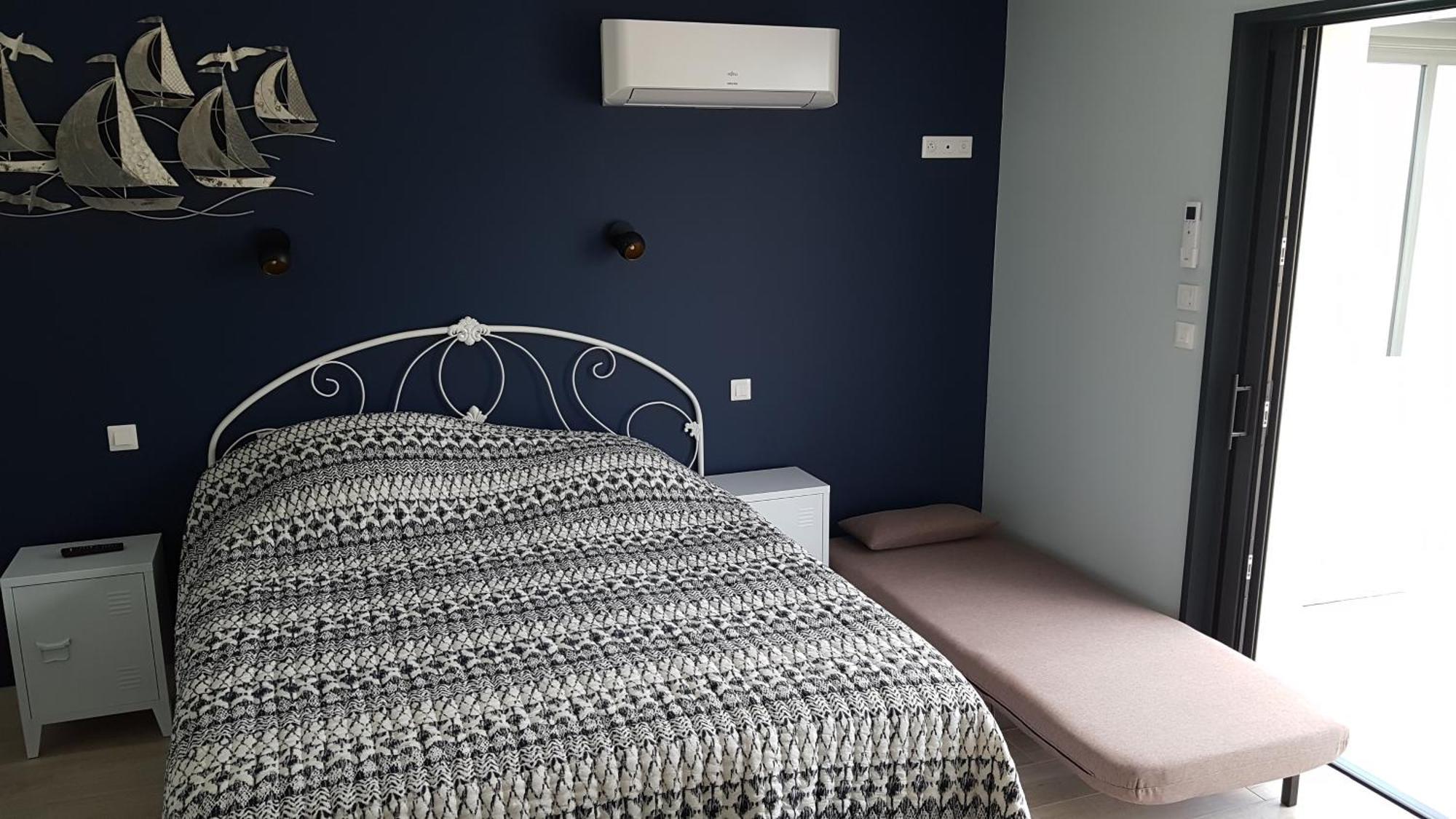 Alolival Bed & Breakfast Sablonceaux Oda fotoğraf